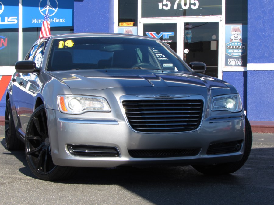 Used 2014 Chrysler 300 in Orlando, Florida | VIP Auto Enterprise, Inc. Orlando, Florida