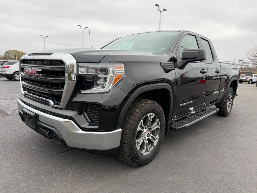 Used 2020 GMC Sierra 1500 in Ortonville, Michigan | Marsh Auto Sales LLC. Ortonville, Michigan