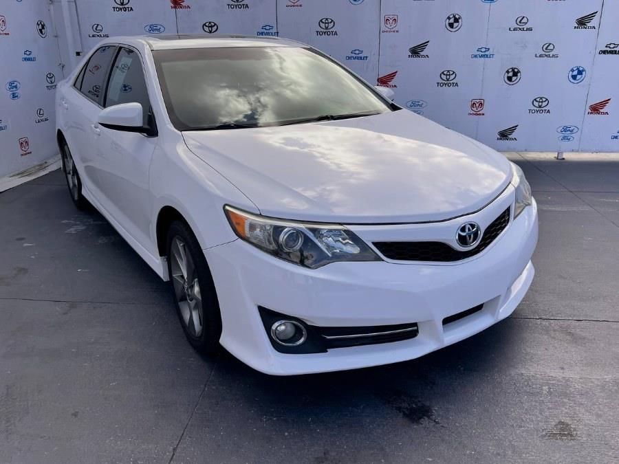 Used 2014 Toyota Camry in Santa Ana, California | Auto Max Of Santa Ana. Santa Ana, California