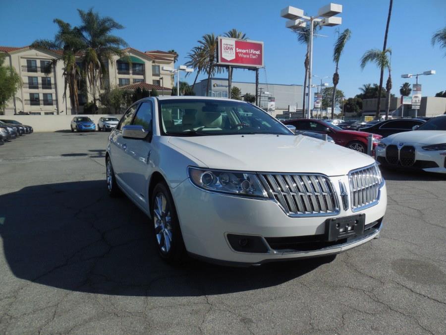 Used 2012 Lincoln MKZ in Hawaiian Gardens, California | Luxe Motors. Hawaiian Gardens, California