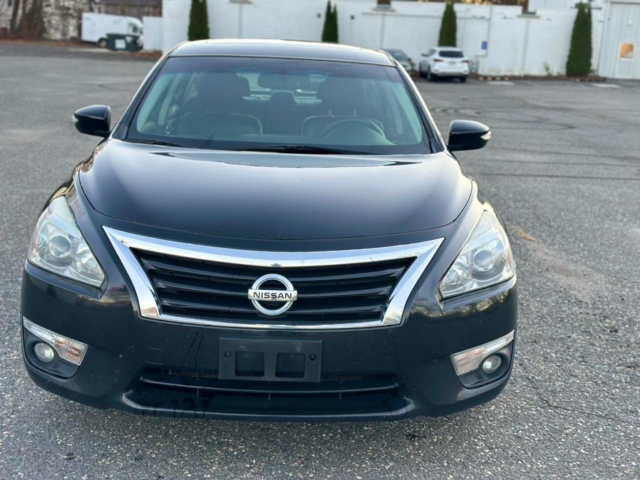 Used 2014 Nissan Altima in Springfield, Massachusetts | Auto Globe LLC. Springfield, Massachusetts