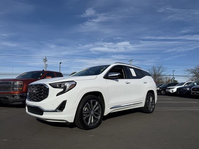 Used 2018 GMC Terrain in Stratford, Connecticut | Wiz Leasing Inc. Stratford, Connecticut