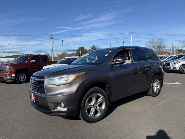 Used 2015 Toyota Highlander in Stratford, Connecticut | Wiz Leasing Inc. Stratford, Connecticut