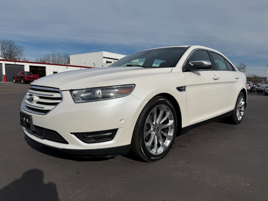 Used 2016 Ford Taurus in Ortonville, Michigan | Marsh Auto Sales LLC. Ortonville, Michigan