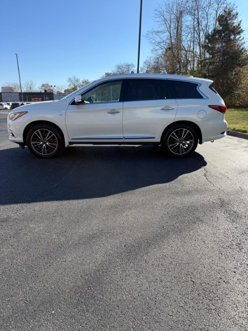 2017 INFINITI QX60 Base photo 6