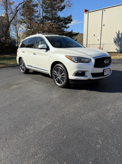 2017 INFINITI QX60 Base photo 2