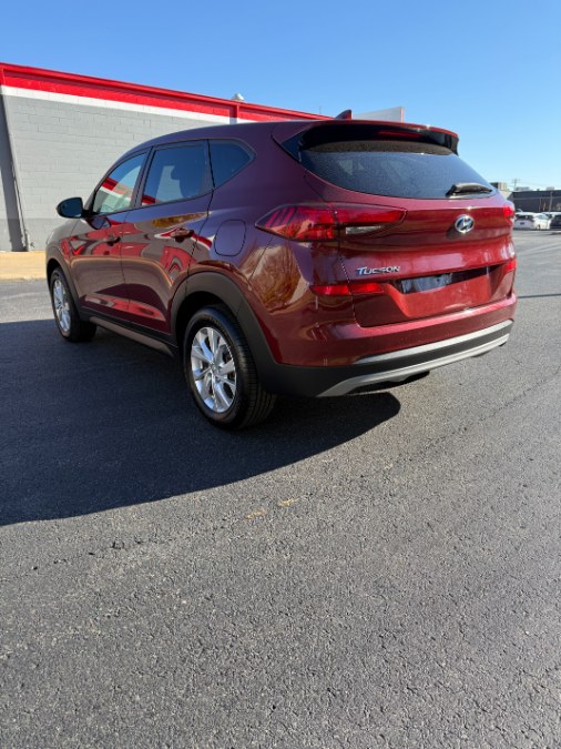 2019 Hyundai Tucson SE photo 3