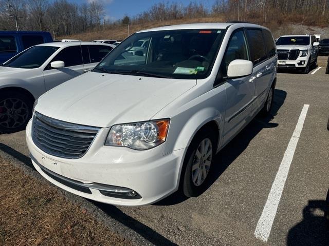 Used Chrysler Town & Country Touring 2016 | Sullivan Automotive Group. Avon, Connecticut