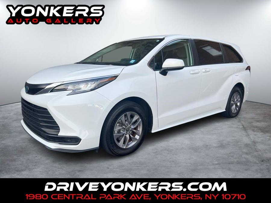 Used 2023 Toyota Sienna in Yonkers, New York | Yonkers Auto Gallery LLC. Yonkers, New York