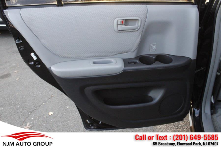 2006 Toyota Highlander 4dr V6 4WD w/3rd Row, available for sale in Elmwood Park, New Jersey | NJM Auto Group. Elmwood Park, New Jersey 2006 Toyota Highlander 4dr V6 4WD w/3rd Row, available for sale in Elmwood Park, New Jersey | NJM Auto Group. Elmwood Park, New Jersey