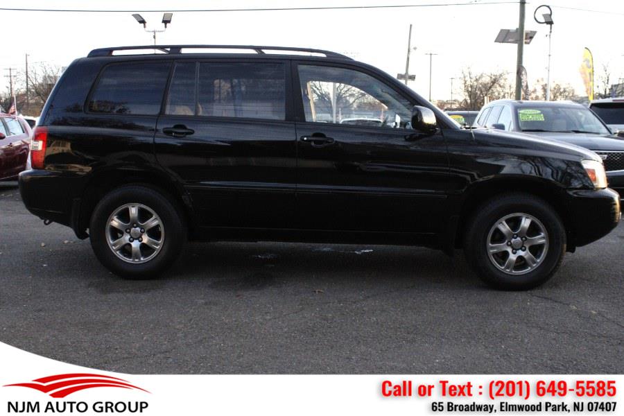 2006 Toyota Highlander 4dr V6 4WD w/3rd Row, available for sale in Elmwood Park, New Jersey | NJM Auto Group. Elmwood Park, New Jersey 2006 Toyota Highlander 4dr V6 4WD w/3rd Row, available for sale in Elmwood Park, New Jersey | NJM Auto Group. Elmwood Park, New Jersey