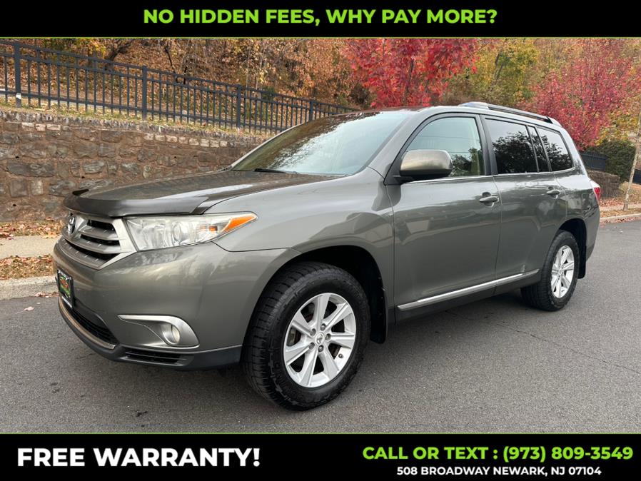 Used Toyota Highlander 4WD 4dr V6 Leather 2011 | Easy Credit of Jersey. NEWARK, New Jersey