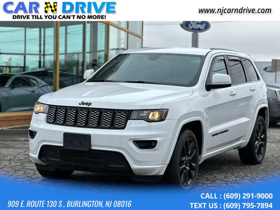 Used 2017 Jeep Grand Cherokee in Burlington, New Jersey | Car N Drive. Burlington, New Jersey