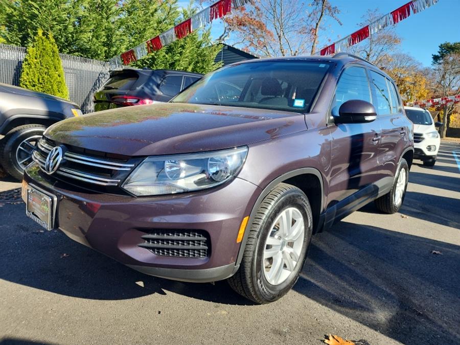 Used 2016 Volkswagen Tiguan in Islip, New York | L.I. Auto Gallery. Islip, New York