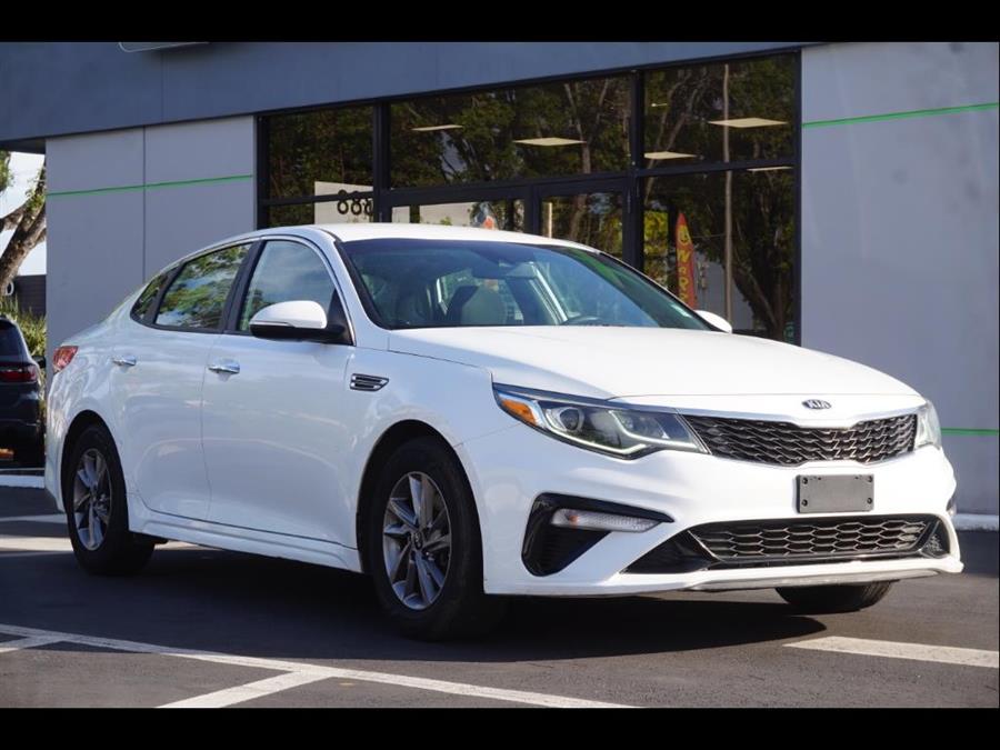 Used 2020 Kia Optima in Fort Myers, Florida | Carlux Fort Myers. Fort Myers, Florida