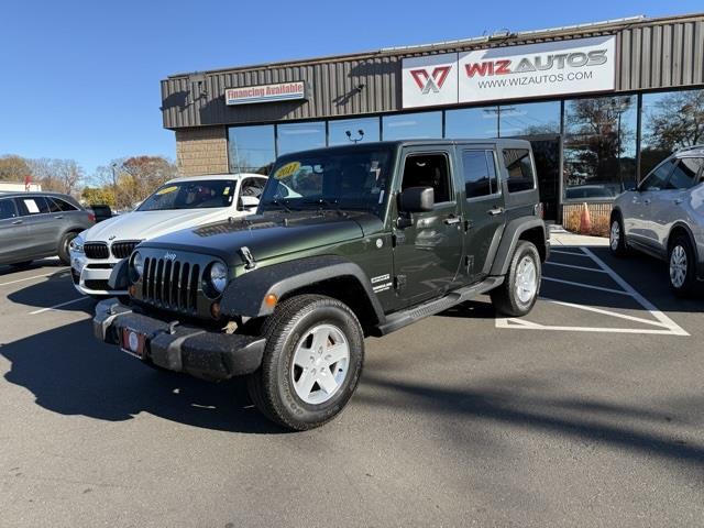 Used 2011 Jeep Wrangler in Stratford, Connecticut | Wiz Leasing Inc. Stratford, Connecticut