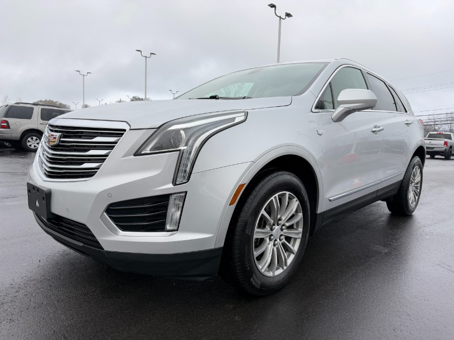 Used 2017 Cadillac XT5 in Ortonville, Michigan | Marsh Auto Sales LLC. Ortonville, Michigan