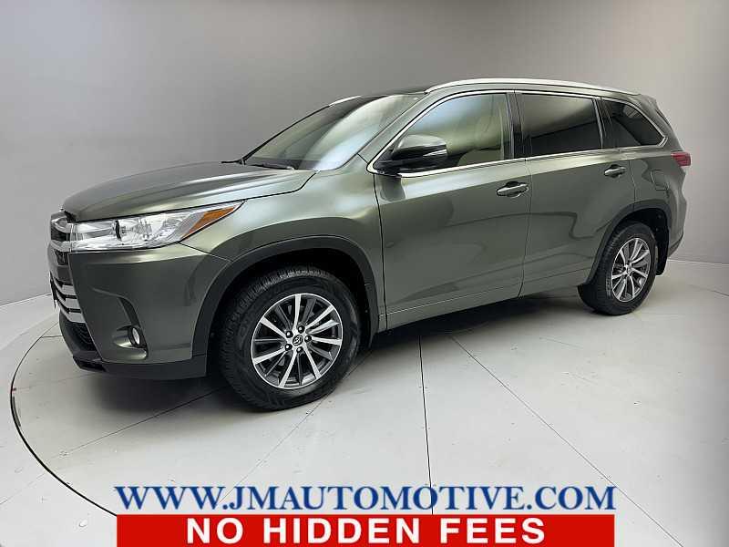 Used 2018 Toyota Highlander in Naugatuck, Connecticut | J&M Automotive Sls&Svc LLC. Naugatuck, Connecticut