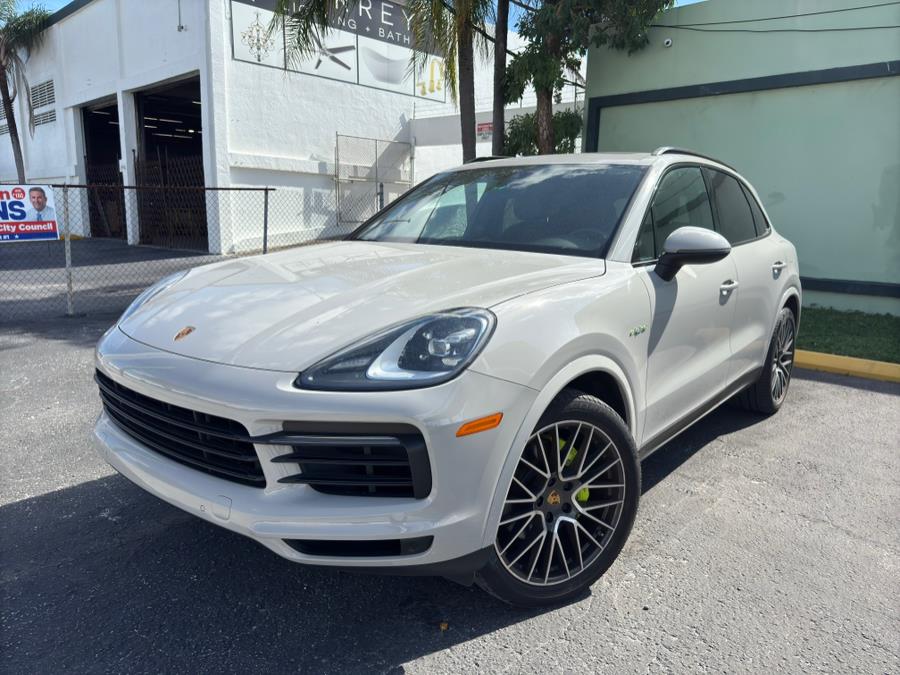 2021 Porsche Cayenne E-Hybrid AWD, available for sale in North Miami, Florida | Bal Harbour Motor Group. North Miami, Florida