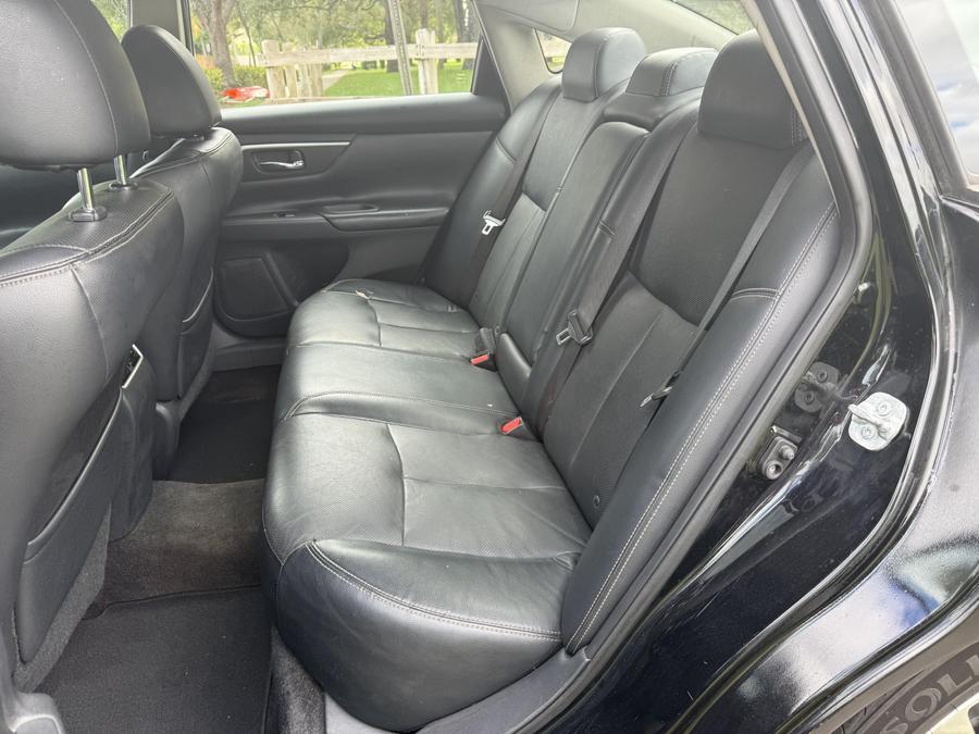 2016 Nissan Altima 2.5 SV Sedan 4D, available for sale in Hollywood, Florida | Select Auto Hollywood. Hollywood, Florida 2016 Nissan Altima 2.5 SV Sedan 4D, available for sale in Hollywood, Florida | Select Auto Hollywood. Hollywood, Florida