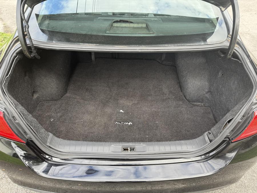 2016 Nissan Altima 2.5 SV Sedan 4D, available for sale in Hollywood, Florida | Select Auto Hollywood. Hollywood, Florida 2016 Nissan Altima 2.5 SV Sedan 4D, available for sale in Hollywood, Florida | Select Auto Hollywood. Hollywood, Florida