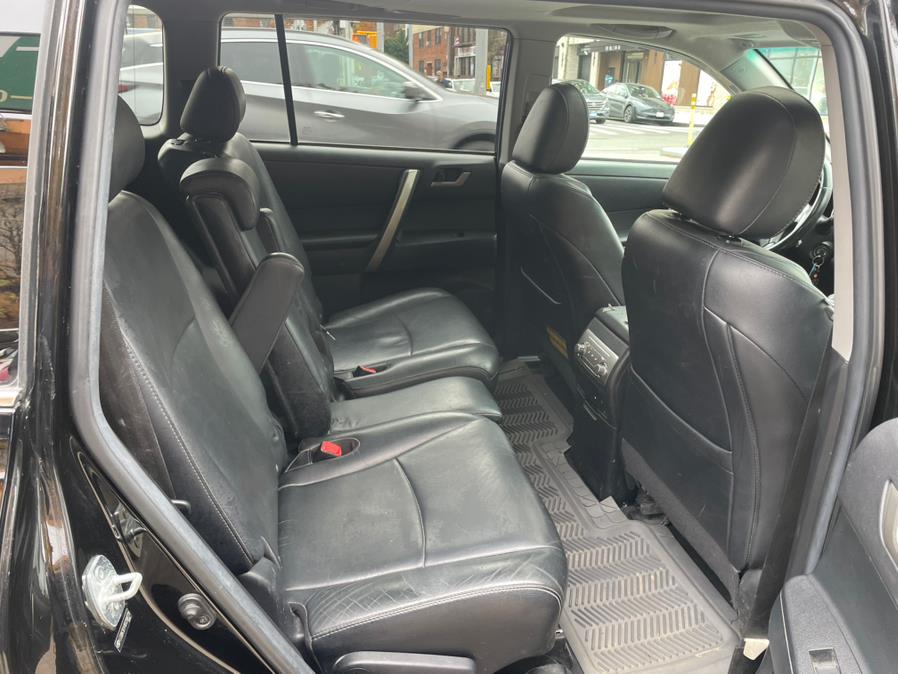2013 Toyota Highlander SE, available for sale in Jamaica, New York | Sylhet Motors Inc.. Jamaica, New York 2013 Toyota Highlander SE, available for sale in Jamaica, New York | Sylhet Motors Inc.. Jamaica, New York