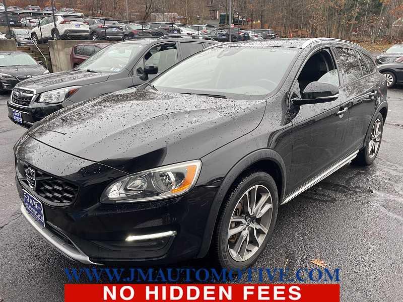 Used 2018 Volvo V60 Cross Country in Naugatuck, Connecticut | J&M Automotive Sls&Svc LLC. Naugatuck, Connecticut