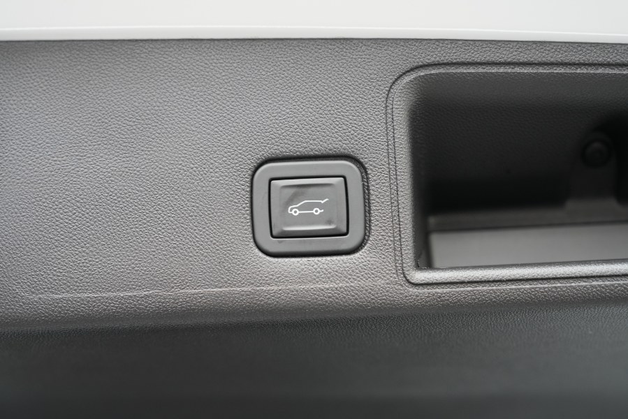 2024 GMC Terrain AWD 4dr SLT, available for sale in Waterbury, Connecticut | Highline Car Connection. Waterbury, Connecticut 2024 GMC Terrain AWD 4dr SLT, available for sale in Waterbury, Connecticut | Highline Car Connection. Waterbury, Connecticut