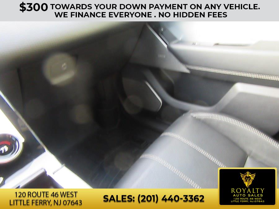 2019 Land Rover Range Rover Velar P250 R-Dynamic SE, available for sale in Little Ferry, New Jersey | Royalty Auto Sales. Little Ferry, New Jersey 2019 Land Rover Range Rover Velar P250 R-Dynamic SE, available for sale in Little Ferry, New Jersey | Royalty Auto Sales. Little Ferry, New Jersey