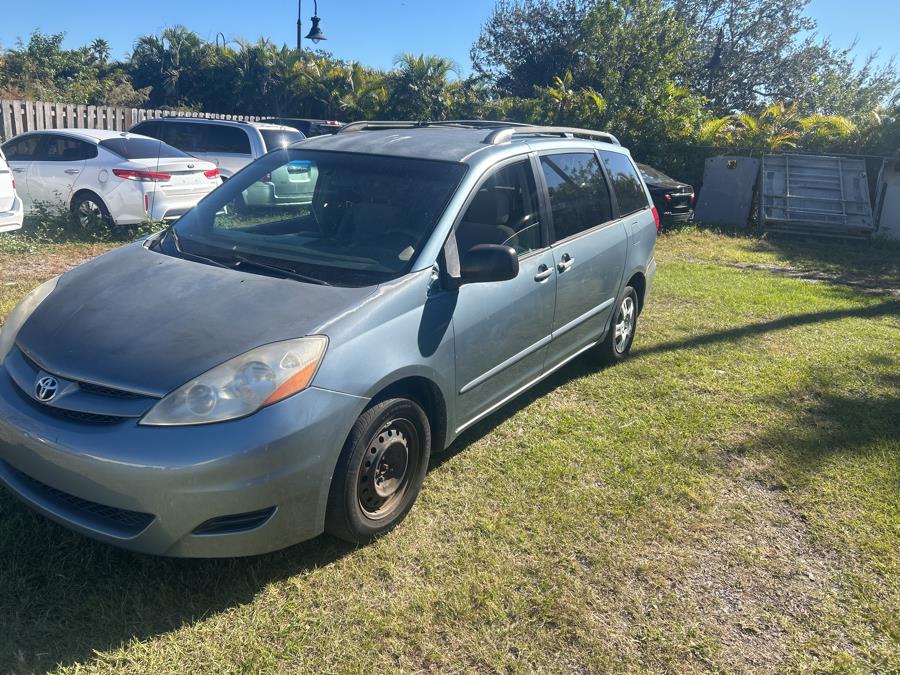 Used 2007 Toyota Sienna in Kissimmee, Florida | Central florida Auto Trader. Kissimmee, Florida