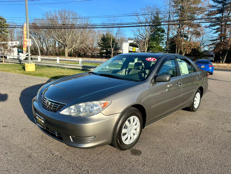 Used 2005 Toyota Camry in South Windsor, Connecticut | Mike And Tony Auto Sales, Inc. South Windsor, Connecticut