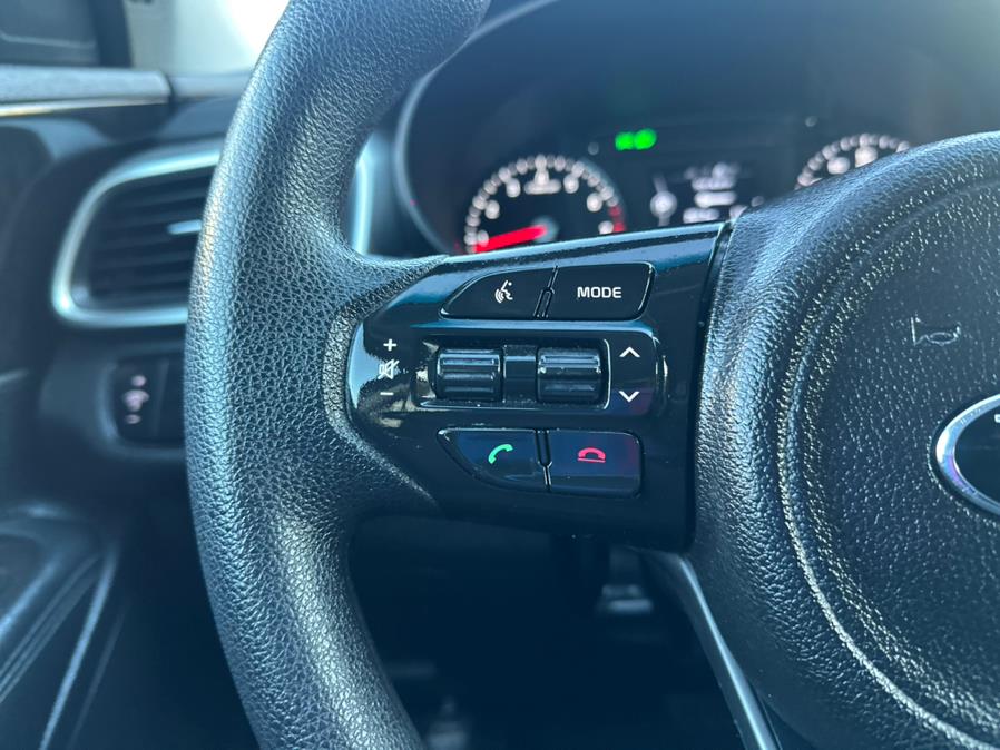 2016 Kia Sorento LX V6 AWD 4dr SUV, available for sale in Irvington, New Jersey | Best Cars R Us. Irvington, New Jersey 2016 Kia Sorento LX V6 AWD 4dr SUV, available for sale in Irvington, New Jersey | Best Cars R Us. Irvington, New Jersey