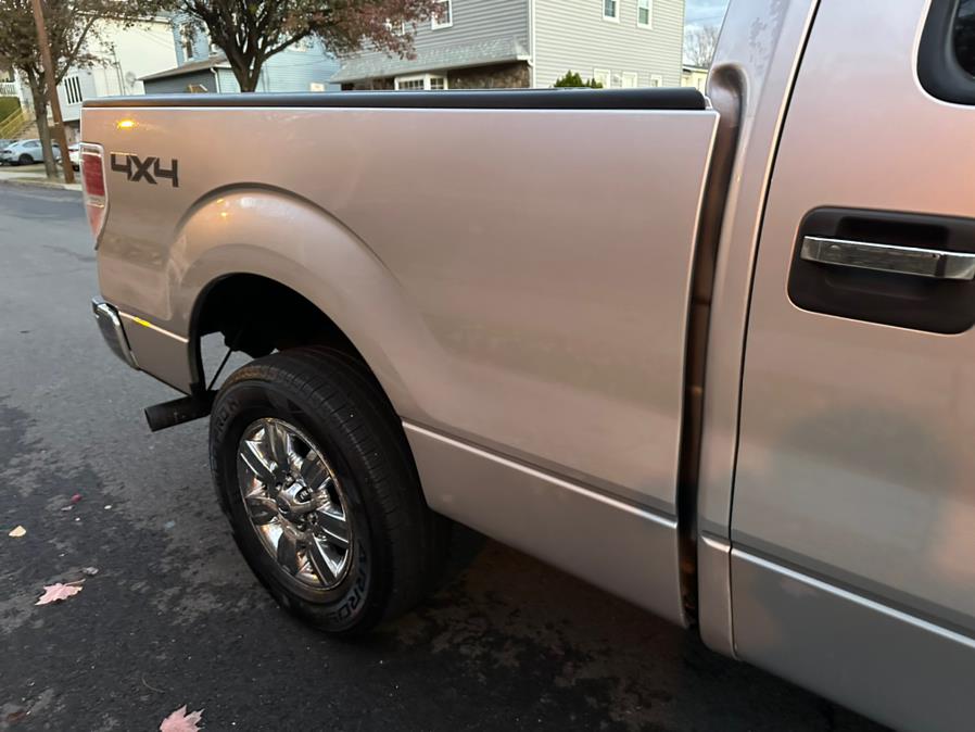 2011 Ford F-150 XLT photo 22