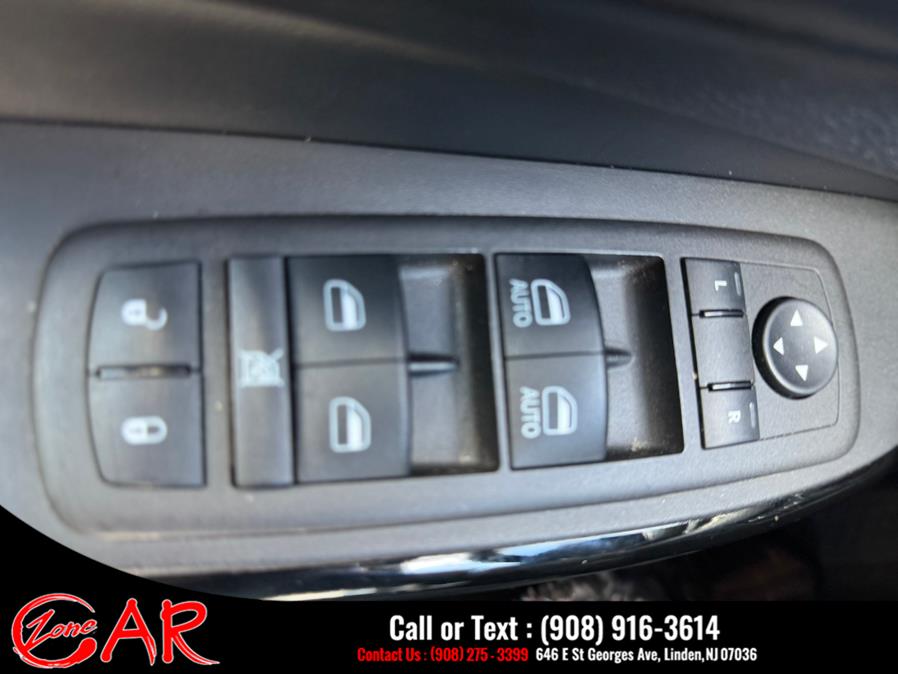 2023 Jeep Cherokee Altitude Lux 4x4, available for sale in Linden, New Jersey | Car Zone. Linden, New Jersey 2023 Jeep Cherokee Altitude Lux 4x4, available for sale in Linden, New Jersey | Car Zone. Linden, New Jersey