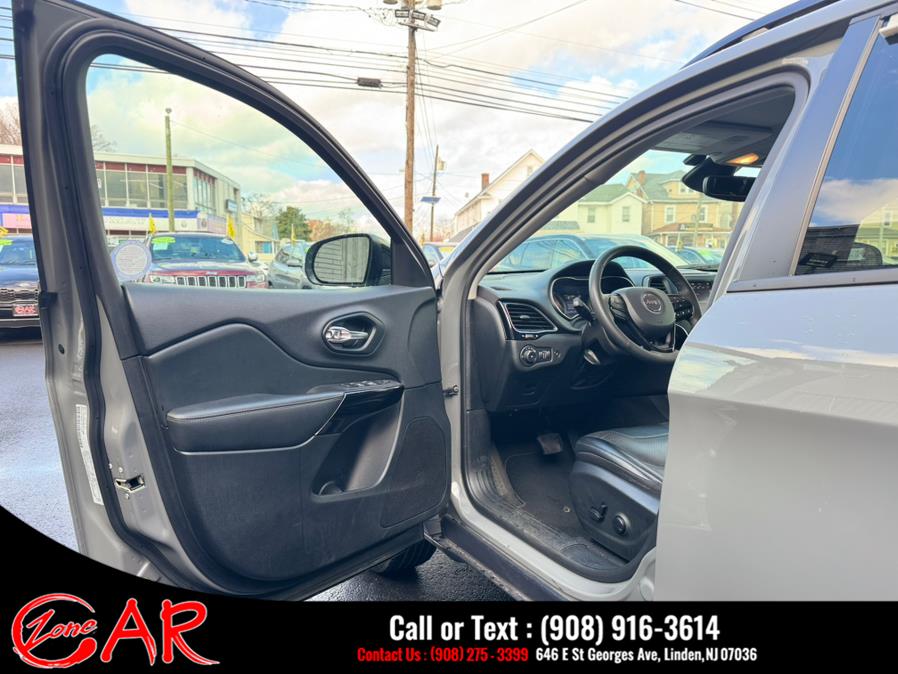 2023 Jeep Cherokee Altitude Lux 4x4, available for sale in Linden, New Jersey | Car Zone. Linden, New Jersey 2023 Jeep Cherokee Altitude Lux 4x4, available for sale in Linden, New Jersey | Car Zone. Linden, New Jersey