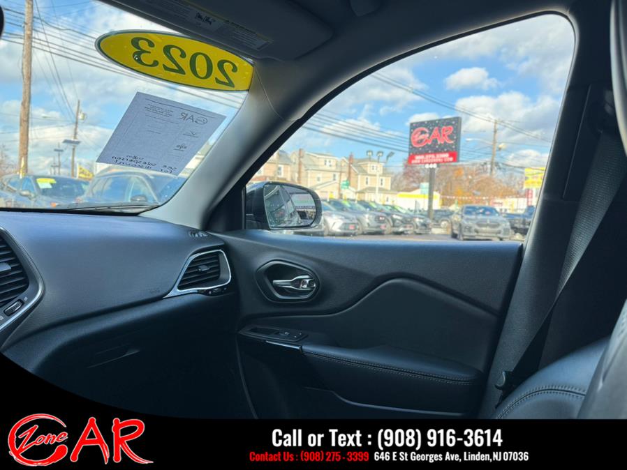 2023 Jeep Cherokee Altitude Lux 4x4, available for sale in Linden, New Jersey | Car Zone. Linden, New Jersey 2023 Jeep Cherokee Altitude Lux 4x4, available for sale in Linden, New Jersey | Car Zone. Linden, New Jersey