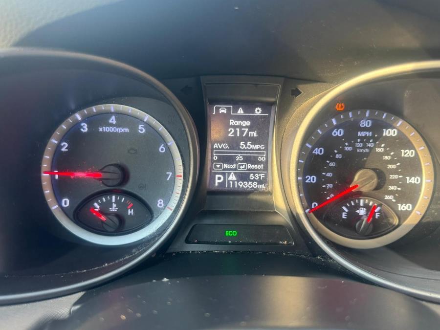 2013 Hyundai Santa Fe AWD 4dr Sport, available for sale in Bloomingdale, New Jersey | Bloomingdale Auto Group. Bloomingdale, New Jersey 2013 Hyundai Santa Fe AWD 4dr Sport, available for sale in Bloomingdale, New Jersey | Bloomingdale Auto Group. Bloomingdale, New Jersey