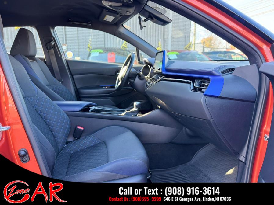 2020 Toyota C-HR XLE FWD (Natl), available for sale in Linden, New Jersey | Car Zone. Linden, New Jersey 2020 Toyota C-HR XLE FWD (Natl), available for sale in Linden, New Jersey | Car Zone. Linden, New Jersey