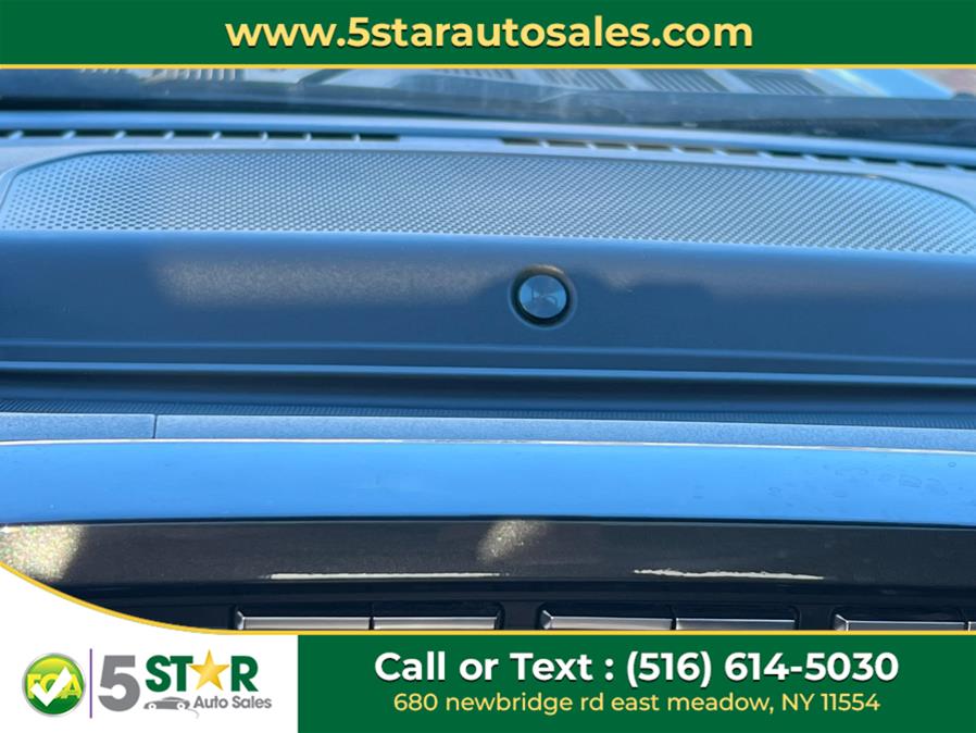 2022 Ford F-150 LARIAT 4WD SuperCrew 5.5'' Box, available for sale in East Meadow, New York | 5 Star Auto Sales Inc. East Meadow, New York 2022 Ford F-150 LARIAT 4WD SuperCrew 5.5'' Box, available for sale in East Meadow, New York | 5 Star Auto Sales Inc. East Meadow, New York