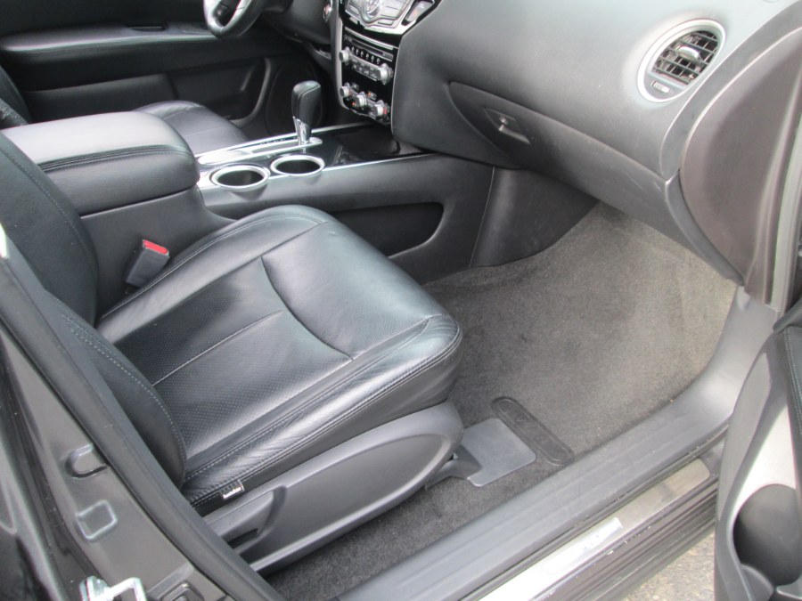 2015 Nissan Pathfinder 2WD 4dr SL, available for sale in Levittown, Pennsylvania | Levittown Auto. Levittown, Pennsylvania 2015 Nissan Pathfinder 2WD 4dr SL, available for sale in Levittown, Pennsylvania | Levittown Auto. Levittown, Pennsylvania