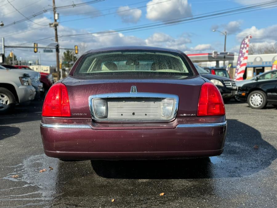 2007 Lincoln Town Car 4dr Sdn Signature, available for sale in BURLINGTON, New Jersey | Tri States Auto Group. BURLINGTON, New Jersey 2007 Lincoln Town Car 4dr Sdn Signature, available for sale in BURLINGTON, New Jersey | Tri States Auto Group. BURLINGTON, New Jersey