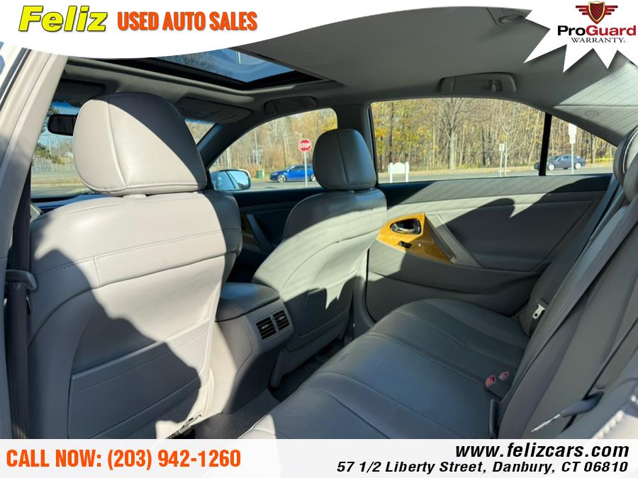 2007 Toyota Camry XLE photo 11