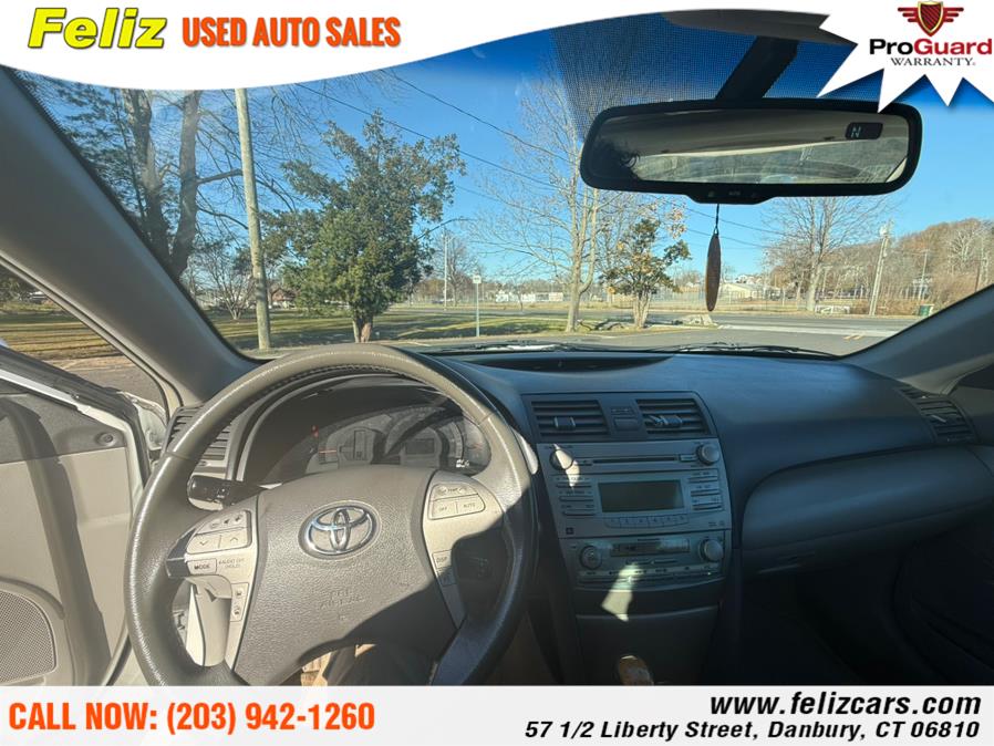 2007 Toyota Camry XLE photo 18