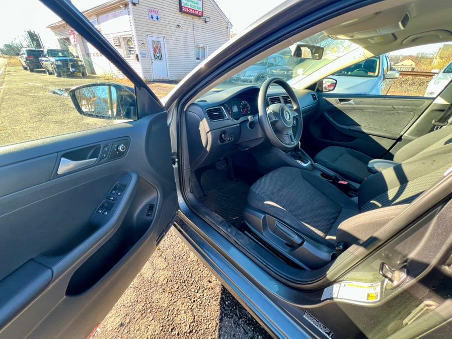 2013 Volkswagen Jetta Sedan 4dr Auto S *Ltd Avail*, available for sale in Wallingford, Connecticut | Wallingford Auto Center LLC. Wallingford, Connecticut 2013 Volkswagen Jetta Sedan 4dr Auto S *Ltd Avail*, available for sale in Wallingford, Connecticut | Wallingford Auto Center LLC. Wallingford, Connecticut