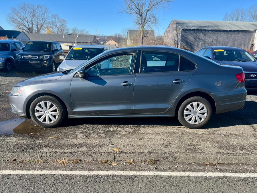2013 Volkswagen Jetta Sedan 4dr Auto S *Ltd Avail*, available for sale in Wallingford, Connecticut | Wallingford Auto Center LLC. Wallingford, Connecticut 2013 Volkswagen Jetta Sedan 4dr Auto S *Ltd Avail*, available for sale in Wallingford, Connecticut | Wallingford Auto Center LLC. Wallingford, Connecticut