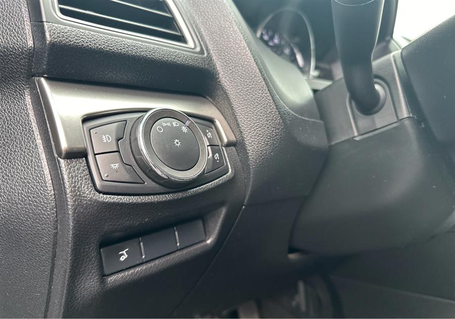 2018 Ford Explorer XLT 4WD, available for sale in Hempstead, New York | VIP Auto Credit Express. Hempstead, New York 2018 Ford Explorer XLT 4WD, available for sale in Hempstead, New York | VIP Auto Credit Express. Hempstead, New York
