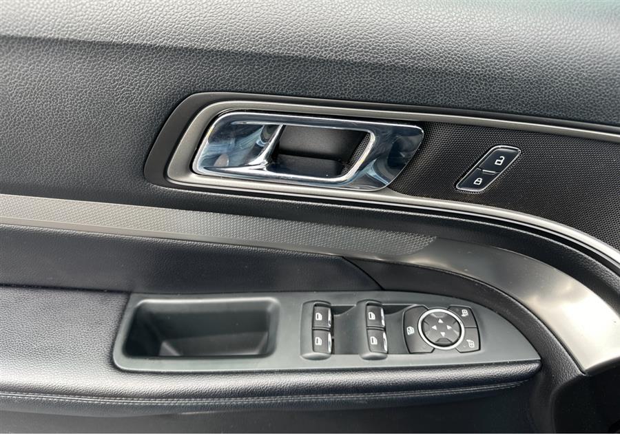 2018 Ford Explorer XLT 4WD, available for sale in Hempstead, New York | VIP Auto Credit Express. Hempstead, New York 2018 Ford Explorer XLT 4WD, available for sale in Hempstead, New York | VIP Auto Credit Express. Hempstead, New York