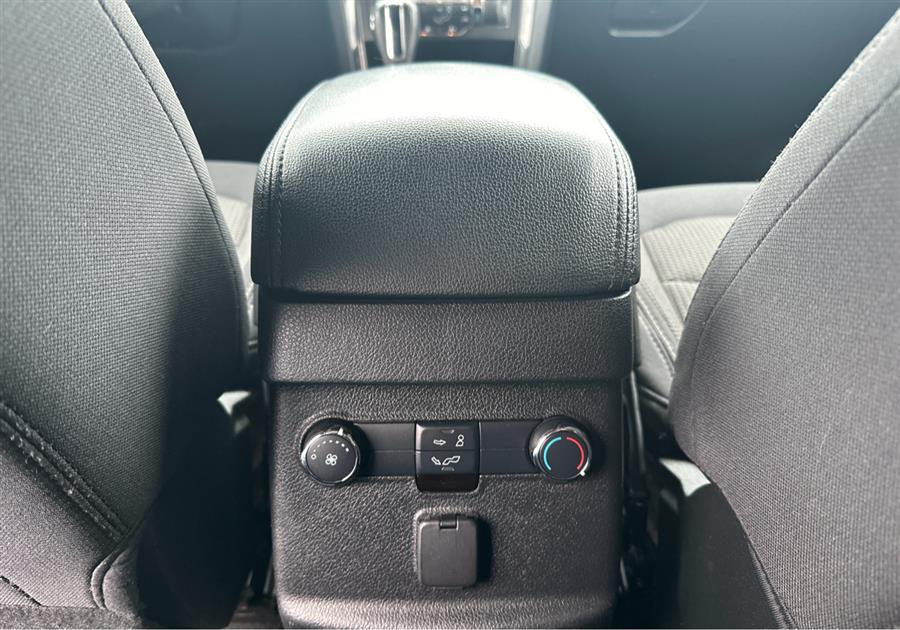 2018 Ford Explorer XLT 4WD, available for sale in Hempstead, New York | VIP Auto Credit Express. Hempstead, New York 2018 Ford Explorer XLT 4WD, available for sale in Hempstead, New York | VIP Auto Credit Express. Hempstead, New York