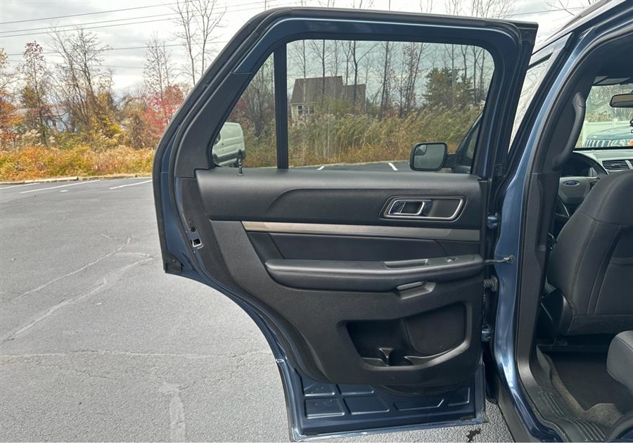 2018 Ford Explorer XLT 4WD, available for sale in Hempstead, New York | VIP Auto Credit Express. Hempstead, New York 2018 Ford Explorer XLT 4WD, available for sale in Hempstead, New York | VIP Auto Credit Express. Hempstead, New York