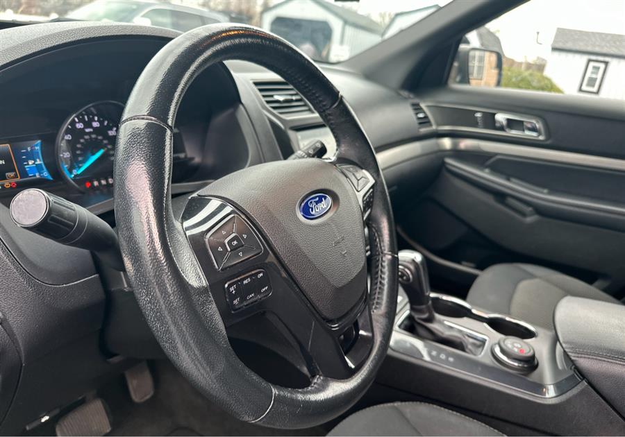 2018 Ford Explorer XLT 4WD, available for sale in Hempstead, New York | VIP Auto Credit Express. Hempstead, New York 2018 Ford Explorer XLT 4WD, available for sale in Hempstead, New York | VIP Auto Credit Express. Hempstead, New York